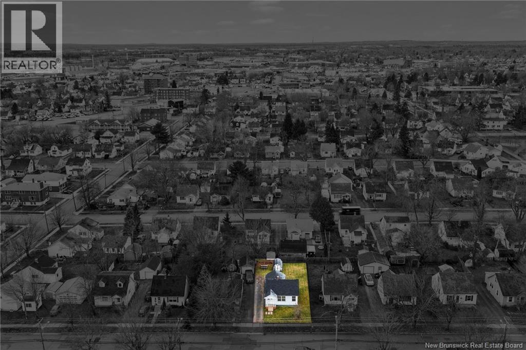 98 Jones Street, Moncton, New Brunswick E1C 6J6 - Photo 11 - NB130676