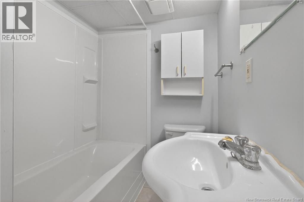 98 Jones Street, Moncton, New Brunswick E1C 6J6 - Photo 40 - NB130676