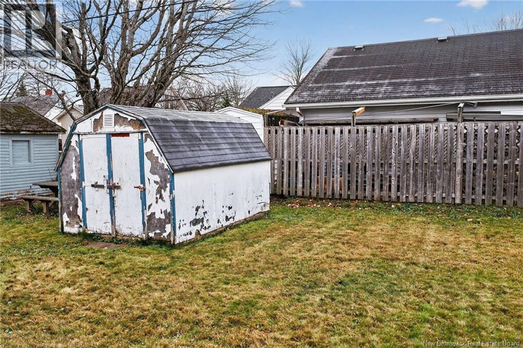 98 Jones Street, Moncton, New Brunswick E1C 6J6 - Photo 5 - NB130676