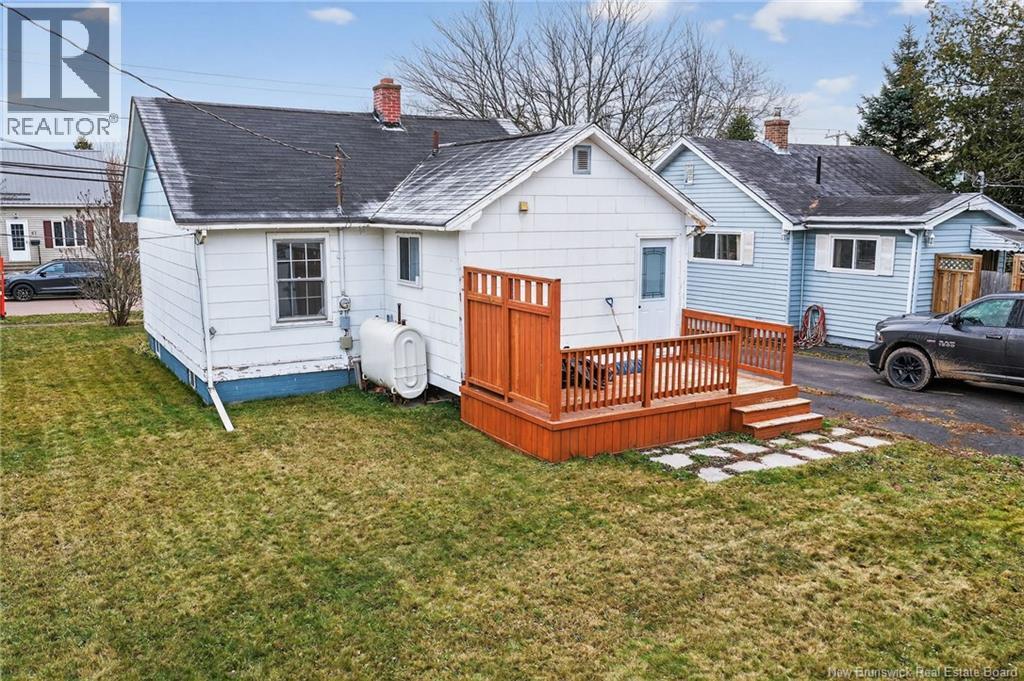 98 Jones Street, Moncton, New Brunswick E1C 6J6 - Photo 6 - NB130676