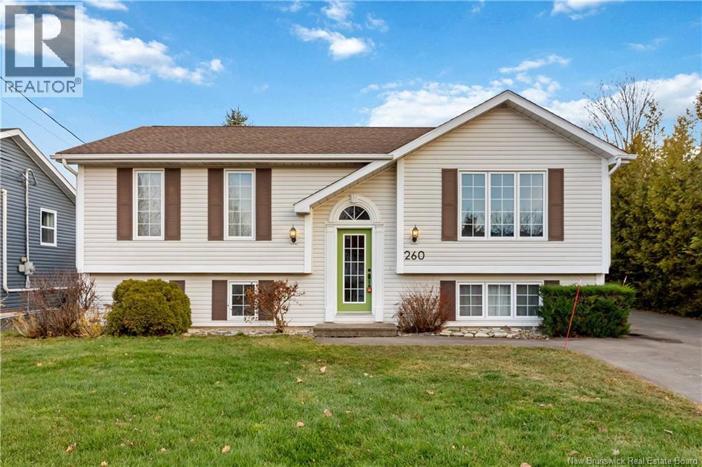 260 Maplehurst Street, Moncton, New Brunswick  E1G 4T8 - Photo 2 - NB130560