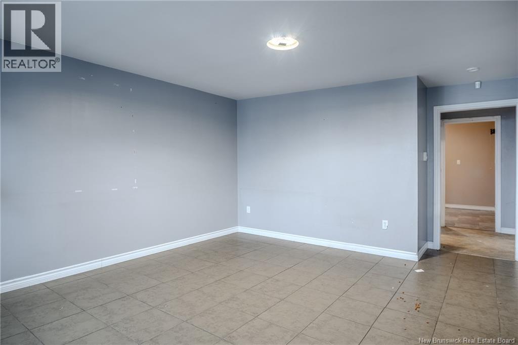 754 Beaconsfield Avenue, Saint John, New Brunswick  E2M 2K7 - Photo 12 - NB130657