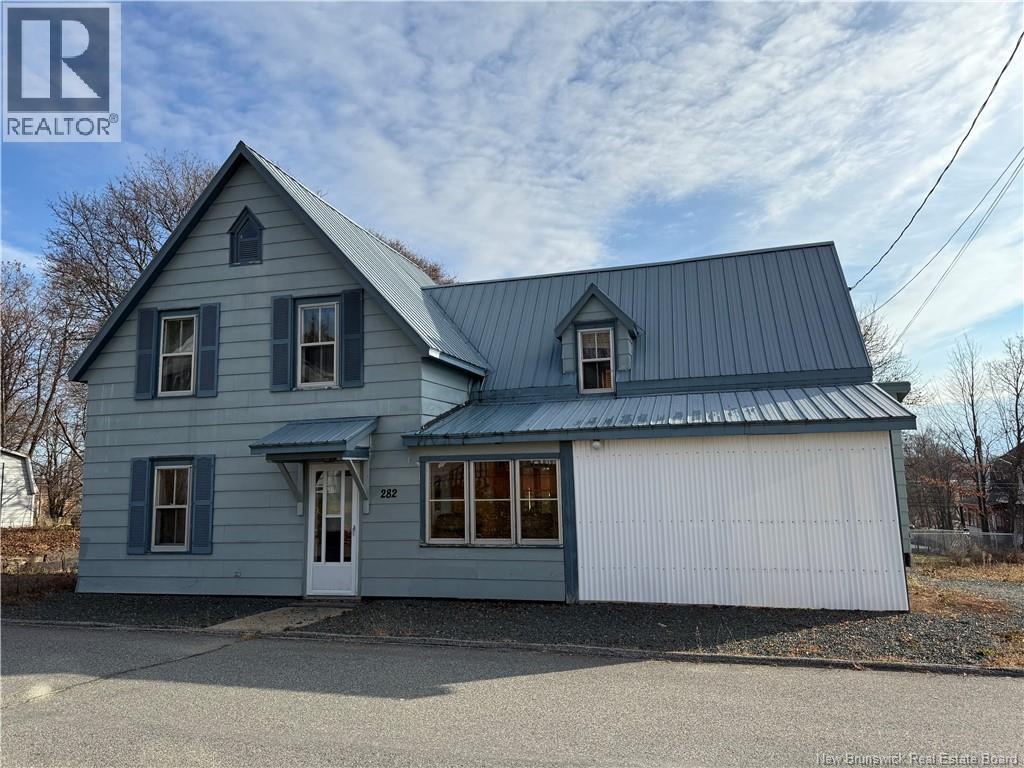 282 Mckenzie Street, Miramichi, New Brunswick  E1V 1V4 - Photo 2 - NB130592