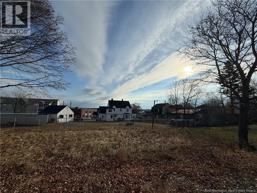 282 Mckenzie Street, Miramichi, New Brunswick  E1V 1V4 - Photo 33 - NB130592