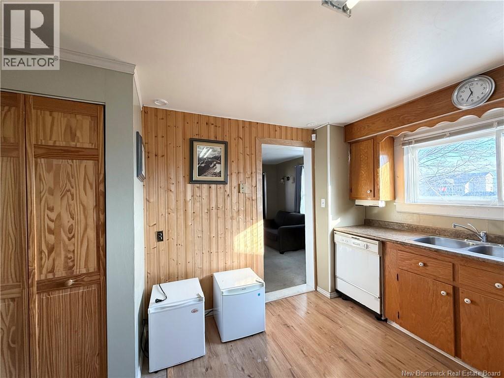 282 Mckenzie Street, Miramichi, New Brunswick  E1V 1V4 - Photo 6 - NB130592