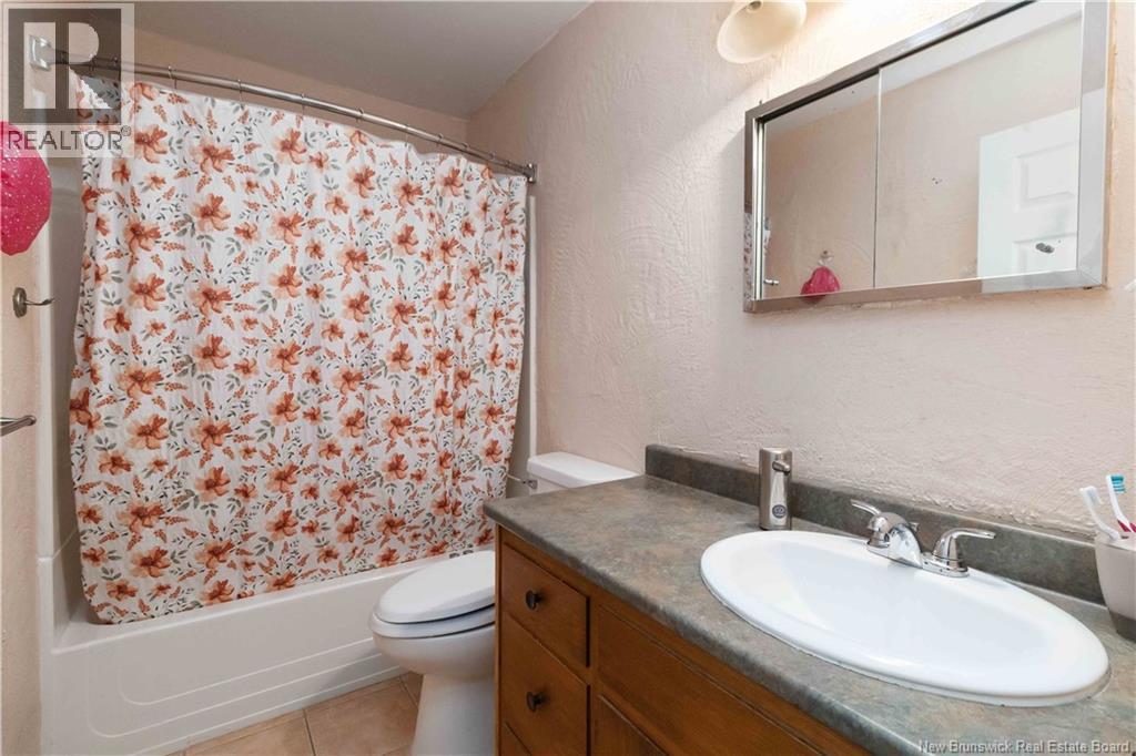 37 Baldwin Street, Riverview, New Brunswick  E1B 3C9 - Photo 11 - NB130066