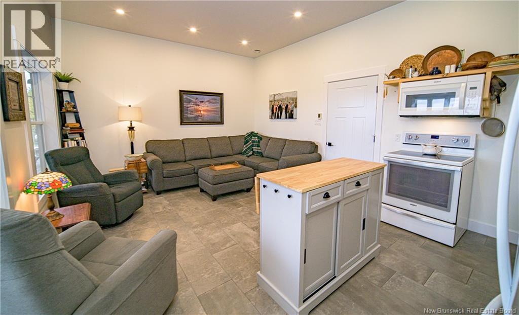 97 Lyndsay Lane, New Market, New Brunswick  E6K 0A7 - Photo 11 - NB130674