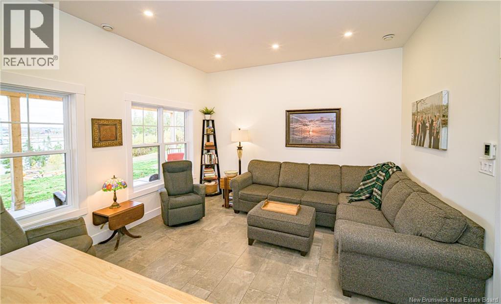 97 Lyndsay Lane, New Market, New Brunswick  E6K 0A7 - Photo 12 - NB130674