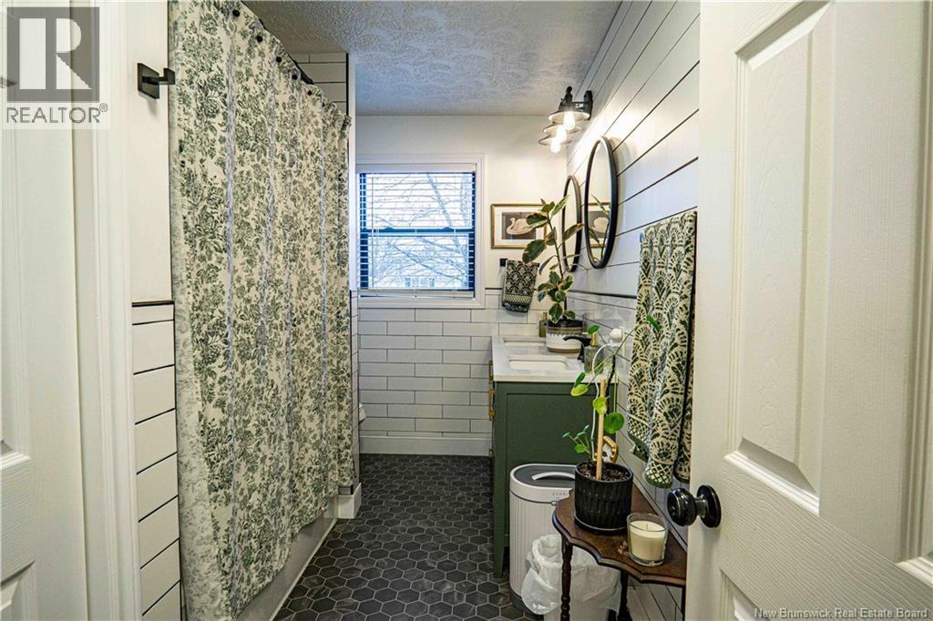 190 Gulliver Drive, Fredericton, New Brunswick E3A 3C5 - Photo 18 - NB130312