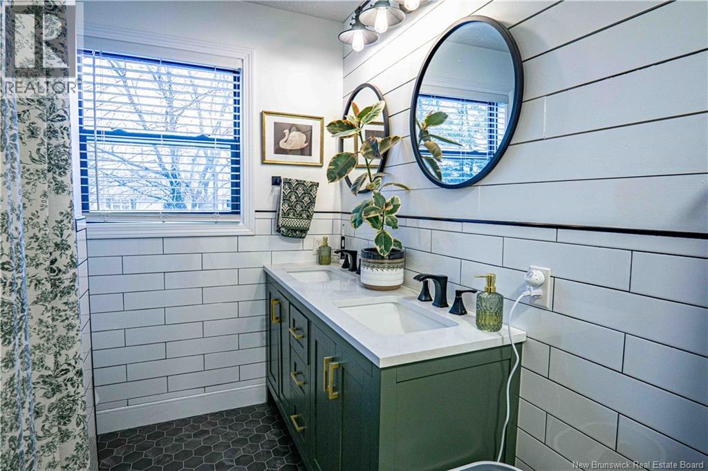 190 Gulliver Drive, Fredericton, New Brunswick E3A 3C5 - Photo 19 - NB130312