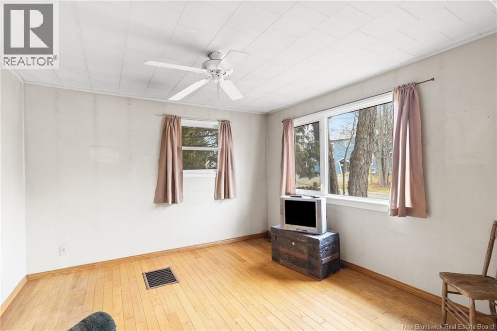 27 Young Street, Fredericton, New Brunswick  E3A 3Y3 - Photo 10 - NB130700