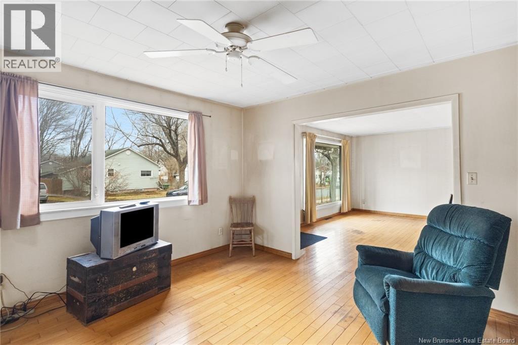 27 Young Street, Fredericton, New Brunswick  E3A 3Y3 - Photo 12 - NB130700