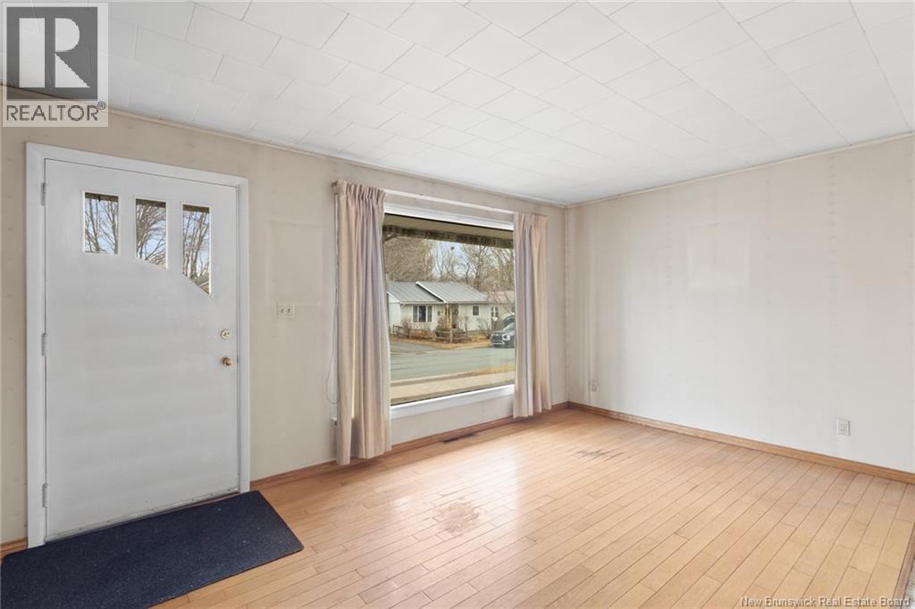 27 Young Street, Fredericton, New Brunswick  E3A 3Y3 - Photo 7 - NB130700