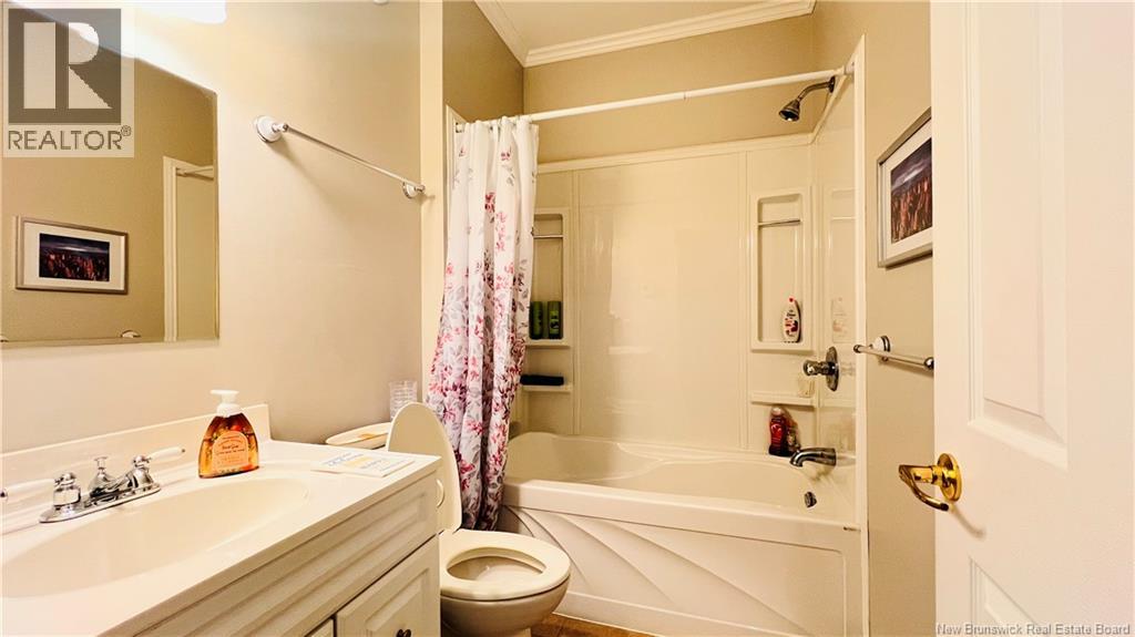 336 Parkside, Bathurst, New Brunswick  E2A 1N4 - Photo 4 - NB130661