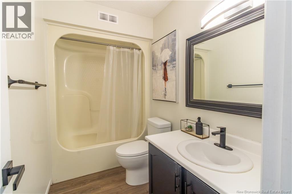35 Monaghan, Moncton, New Brunswick  E1A 6H8 - Photo 17 - NB130615