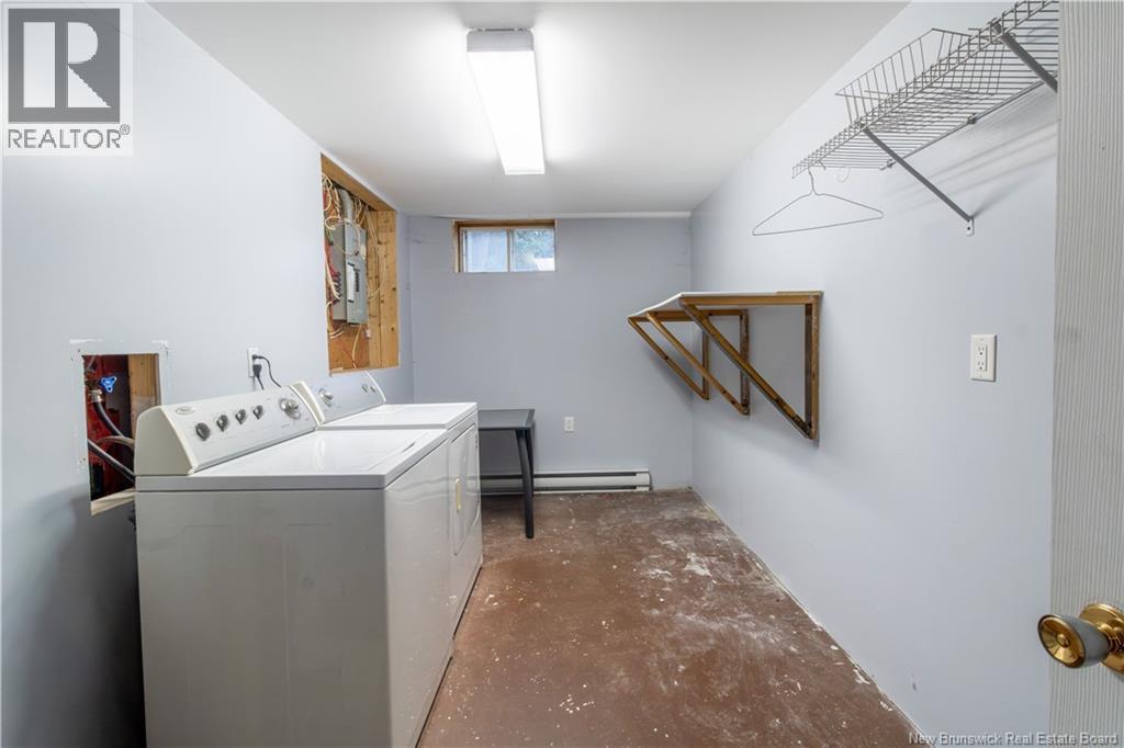 35 Monaghan, Moncton, New Brunswick  E1A 6H8 - Photo 20 - NB130615