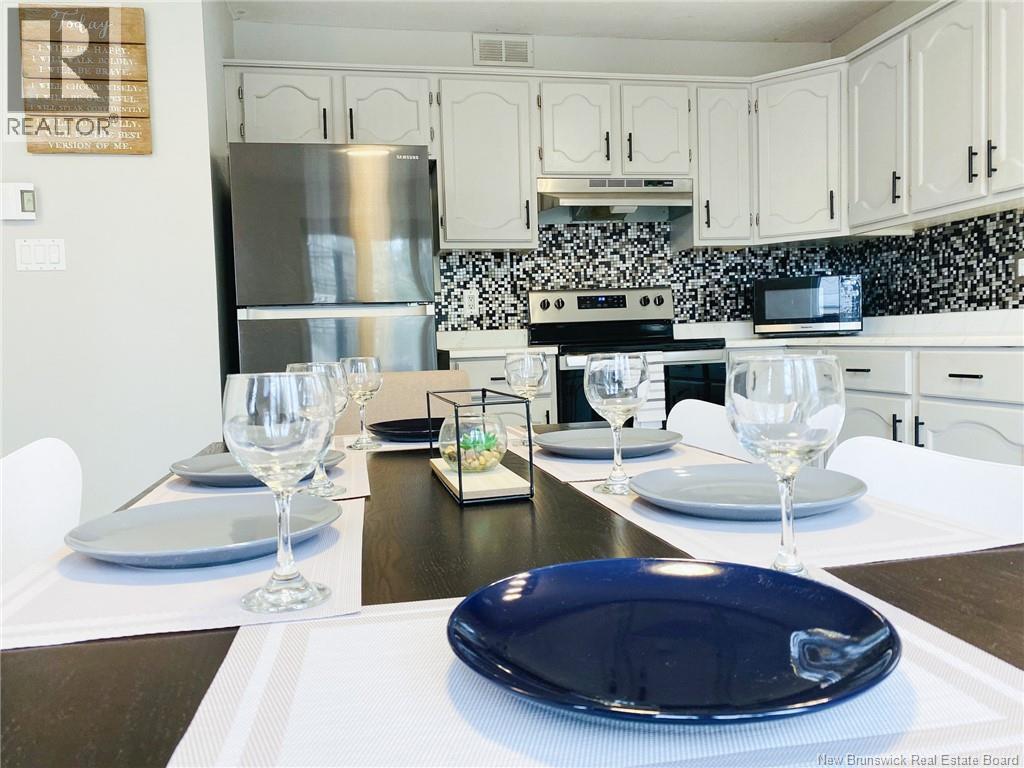 35 Monaghan, Moncton, New Brunswick  E1A 6H8 - Photo 3 - NB130615