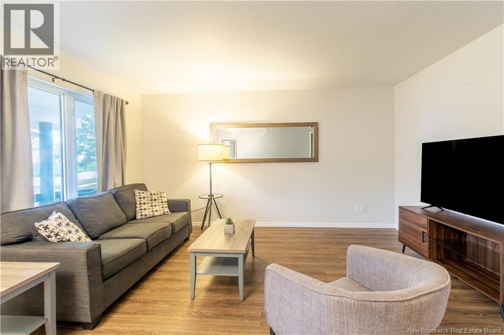35 Monaghan, Moncton, New Brunswick  E1A 6H8 - Photo 5 - NB130615