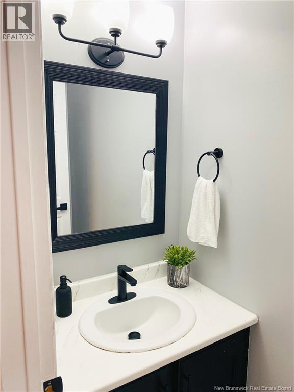 35 Monaghan, Moncton, New Brunswick  E1A 6H8 - Photo 8 - NB130615