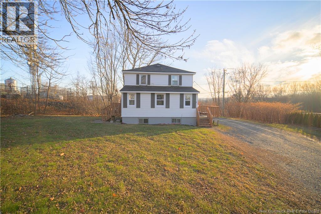 2 Hillcourt Drive, Fredericton, New Brunswick  E3A 1S1 - Photo 1 - NB130716