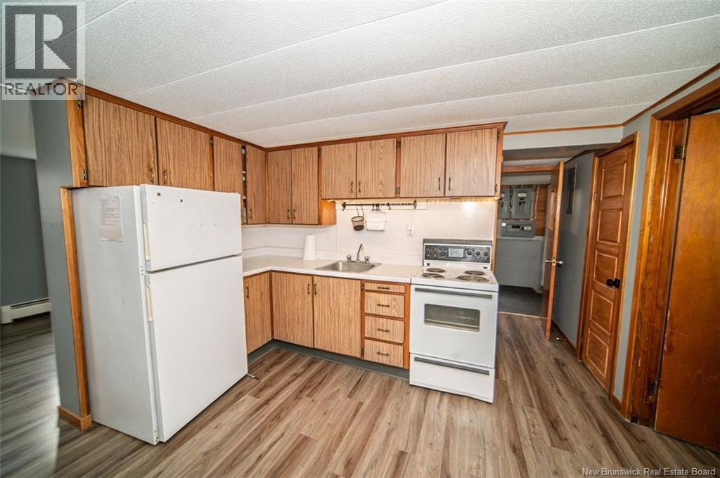 2 Hillcourt Drive, Fredericton, New Brunswick  E3A 1S1 - Photo 13 - NB130716