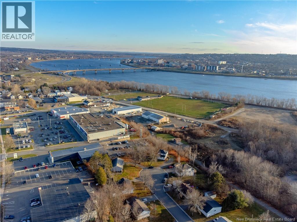 2 Hillcourt Drive, Fredericton, New Brunswick  E3A 1S1 - Photo 34 - NB130716