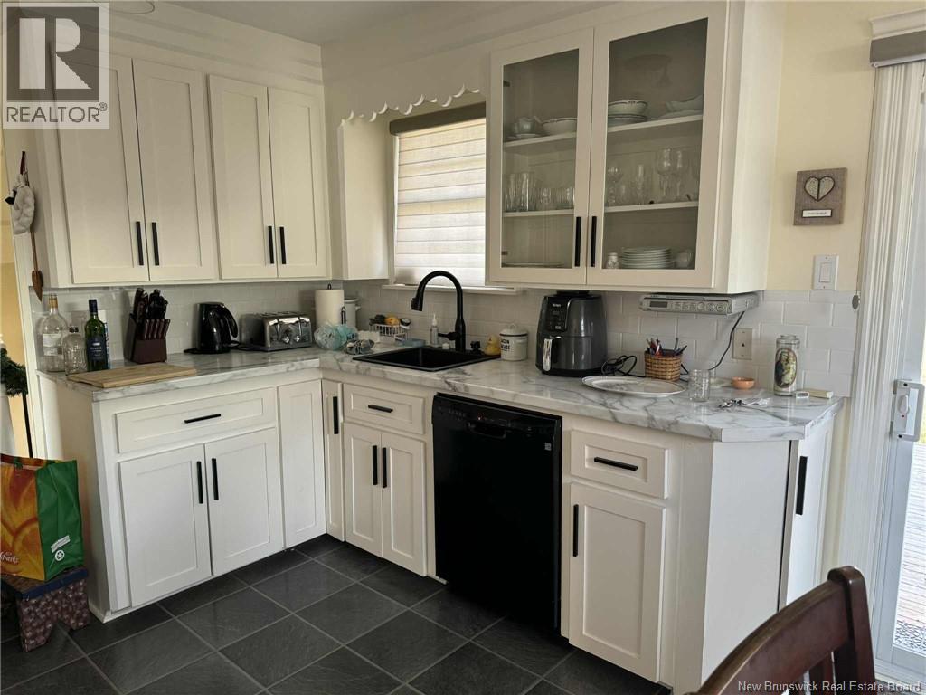 236 Neilson Street, Woodstock, New Brunswick E7M 2H9 - Photo 7 - NB130715