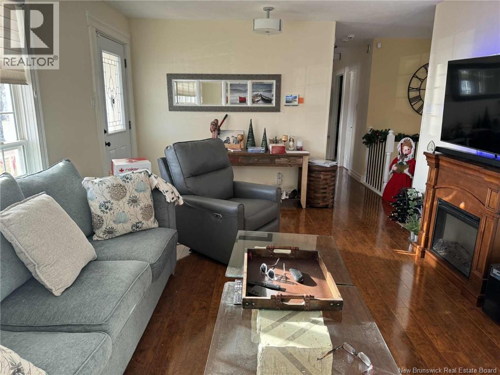 236 Neilson Street, Woodstock, New Brunswick E7M 2H9 - Photo 9 - NB130715