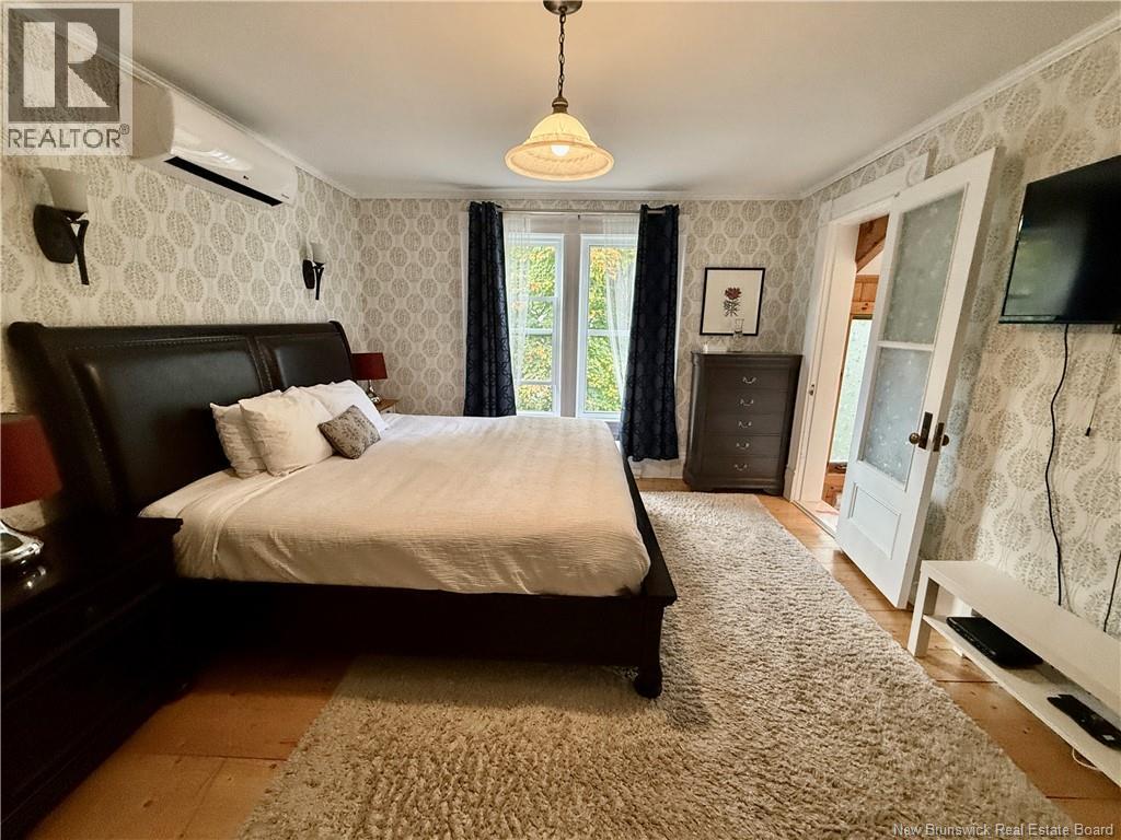 301 Woodstock Road, Fredericton, New Brunswick E3B 2H9 - Photo 19 - NB130734