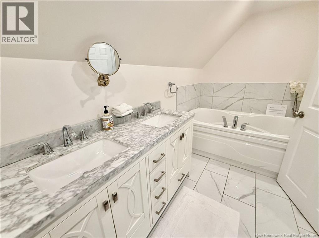 301 Woodstock Road, Fredericton, New Brunswick E3B 2H9 - Photo 30 - NB130734