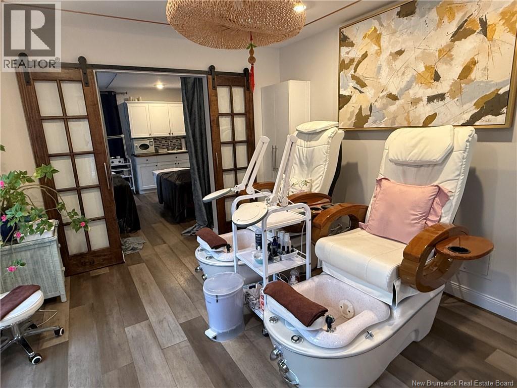 301 Woodstock Road, Fredericton, New Brunswick E3B 2H9 - Photo 36 - NB130734