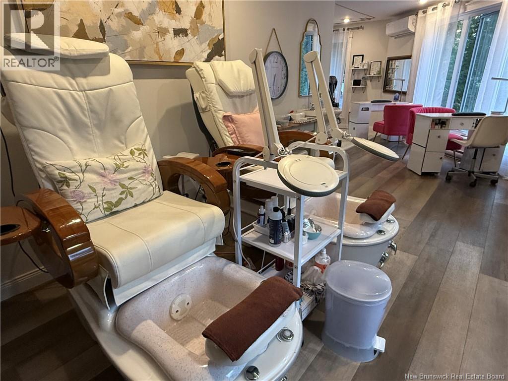 301 Woodstock Road, Fredericton, New Brunswick E3B 2H9 - Photo 38 - NB130734