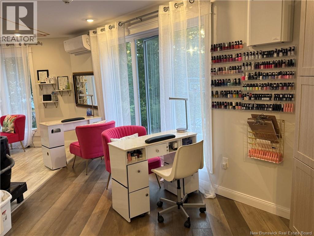 301 Woodstock Road, Fredericton, New Brunswick E3B 2H9 - Photo 39 - NB130734