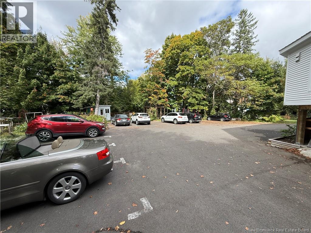 301 Woodstock Road, Fredericton, New Brunswick E3B 2H9 - Photo 46 - NB130734