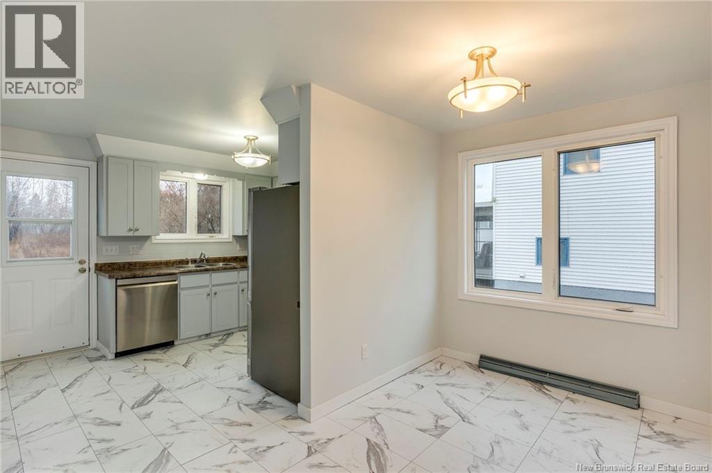 31-33 Kelly Road, Moncton, New Brunswick E1A 3R9 - Photo 10 - NB130667