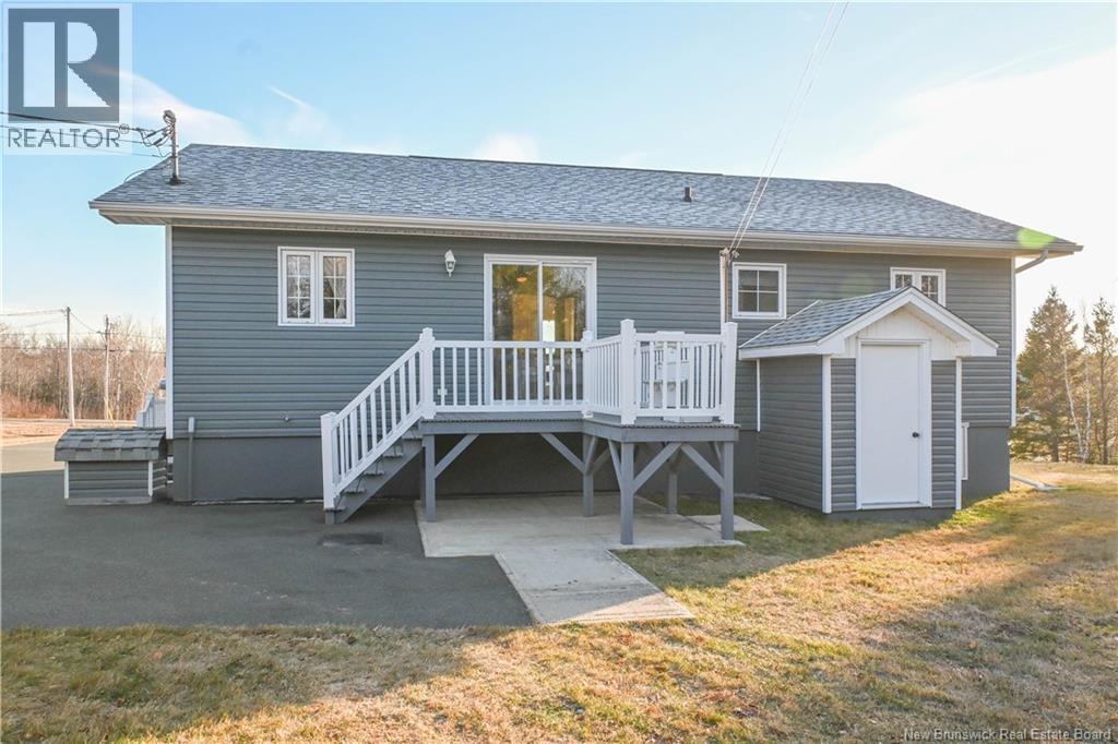 37 Rue Saint-Pierre Street, Rivière-À-La-Truite, New Brunswick  E1X 3L6 - Photo 4 - NB130750