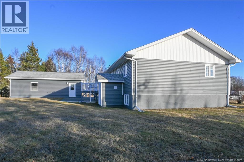 37 Rue Saint-Pierre Street, Rivière-À-La-Truite, New Brunswick  E1X 3L6 - Photo 7 - NB130750