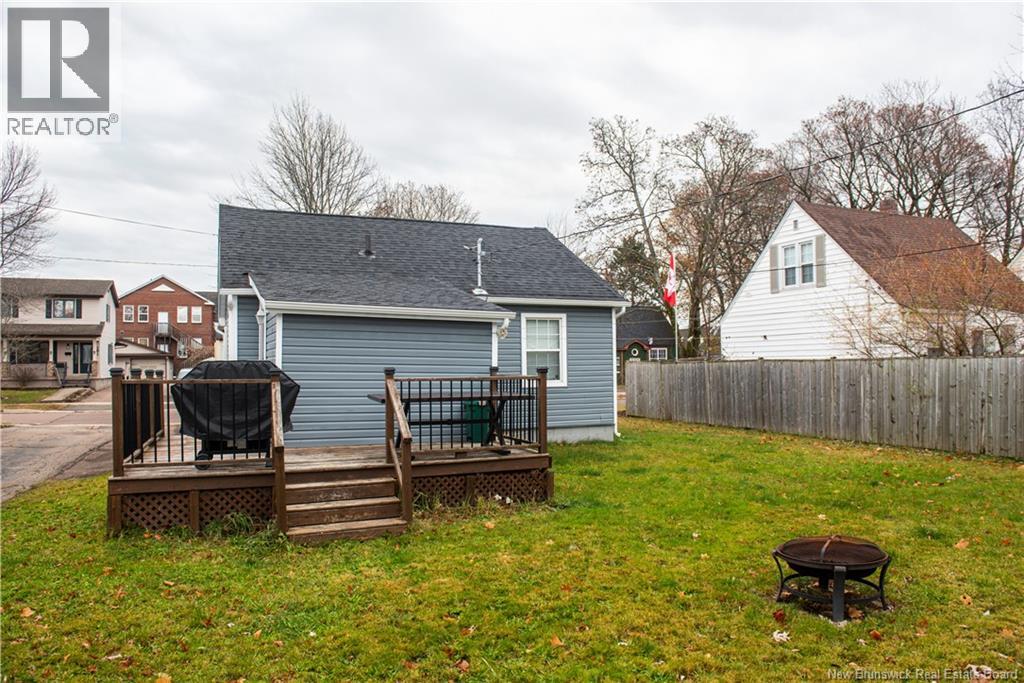 96 Shirley Avenue, Moncton, New Brunswick  E1C 6N5 - Photo 9 - NB130733