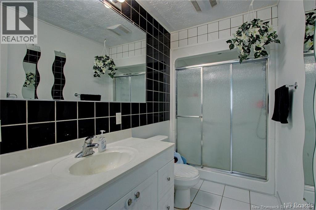 29 Snowball Crescent, Nackawic, New Brunswick E6G 1C9 - Photo 13 - NB130395