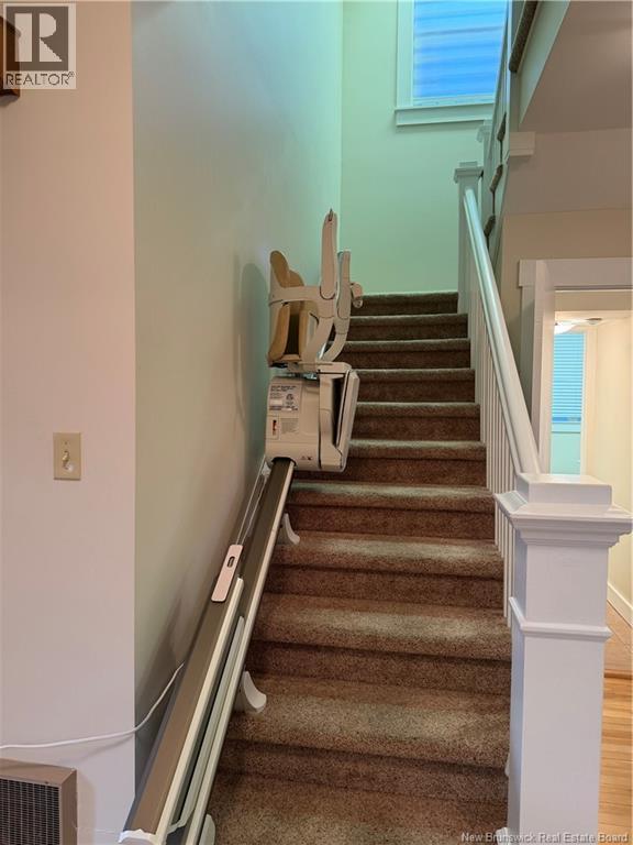 95 Botsford, Moncton, New Brunswick  E1C 4X2 - Photo 5 - NB130756