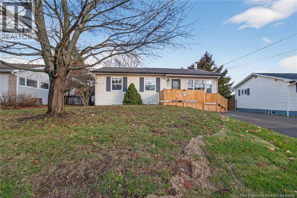 625 Latour, Dieppe, New Brunswick  E1A 2A5 - Photo 12 - NB130762