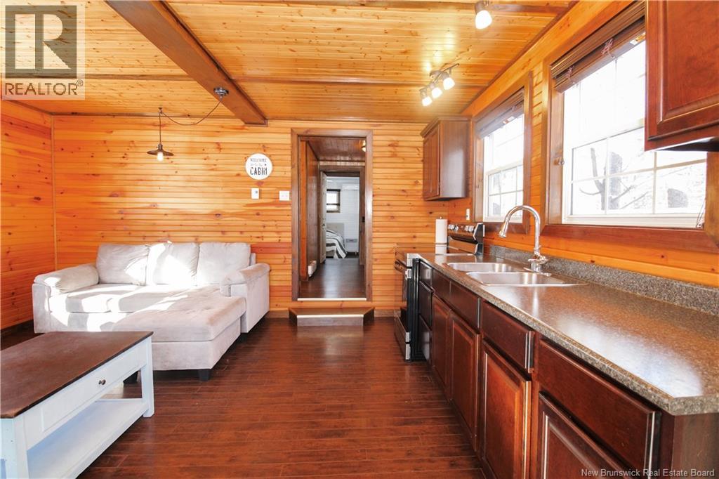 444 Square Lake, Saint-Andre-Leblanc, New Brunswick E4P 6A6 - Photo 11 - NB130710