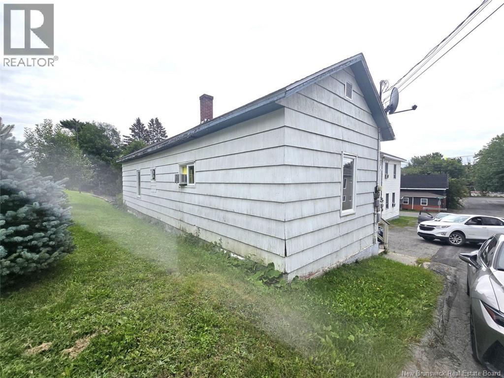 17-23 Rosario Street, Edmundston, New Brunswick  E3V 1M7 - Photo 17 - NB130720