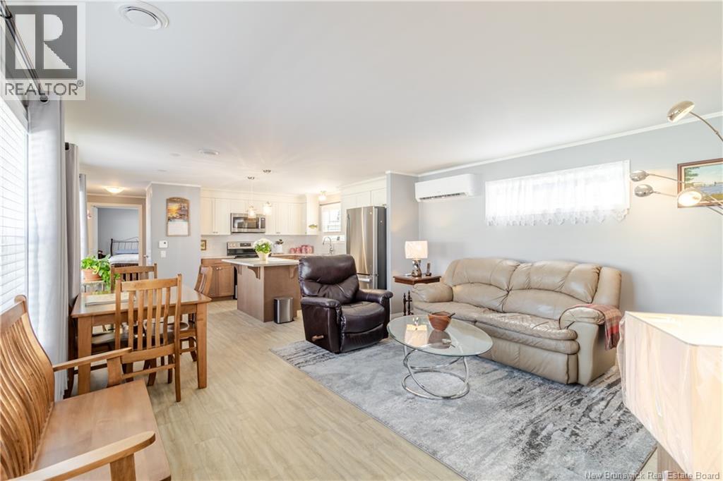 215 Moore Street, Fredericton, New Brunswick E3A 8L6 - Photo 11 - NB130714