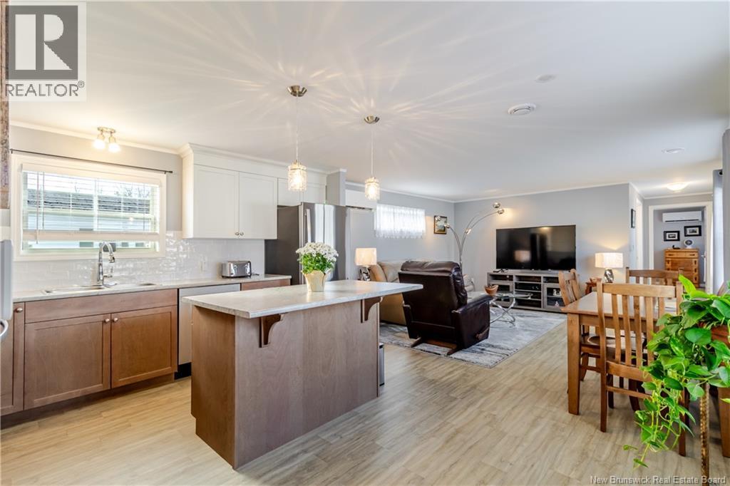 215 Moore Street, Fredericton, New Brunswick E3A 8L6 - Photo 7 - NB130714