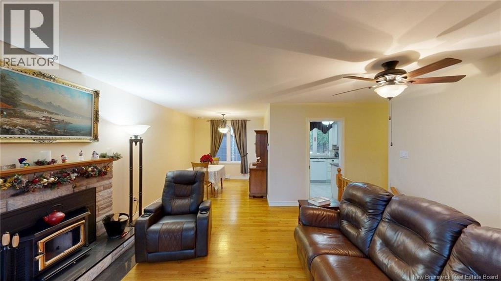12 Ian Crescent, Rothesay, New Brunswick  E2E 5P9 - Photo 7 - NB130686