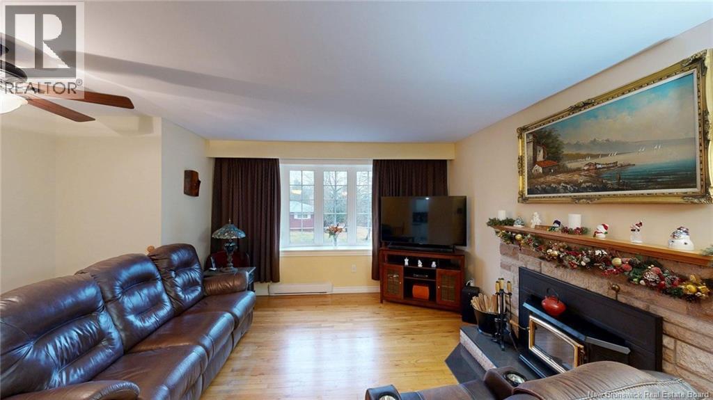 12 Ian Crescent, Rothesay, New Brunswick  E2E 5P9 - Photo 9 - NB130686