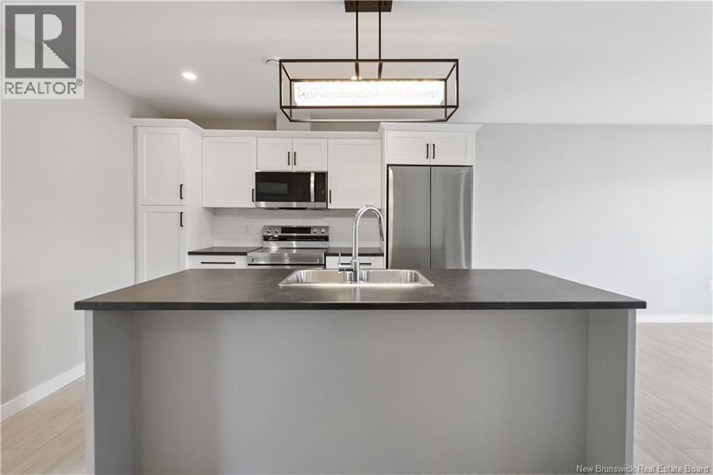 378 Damien, Dieppe, New Brunswick  E1A 0H3 - Photo 5 - NB130775