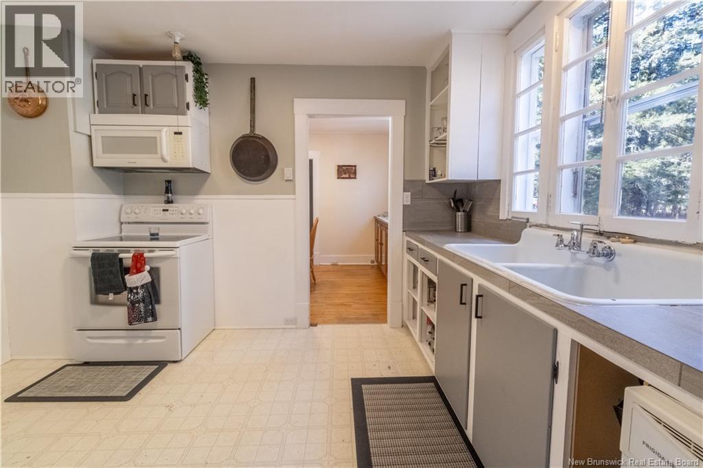 48 Arnold Avenue, Sussex, New Brunswick  E4E 2B8 - Photo 4 - NB130752