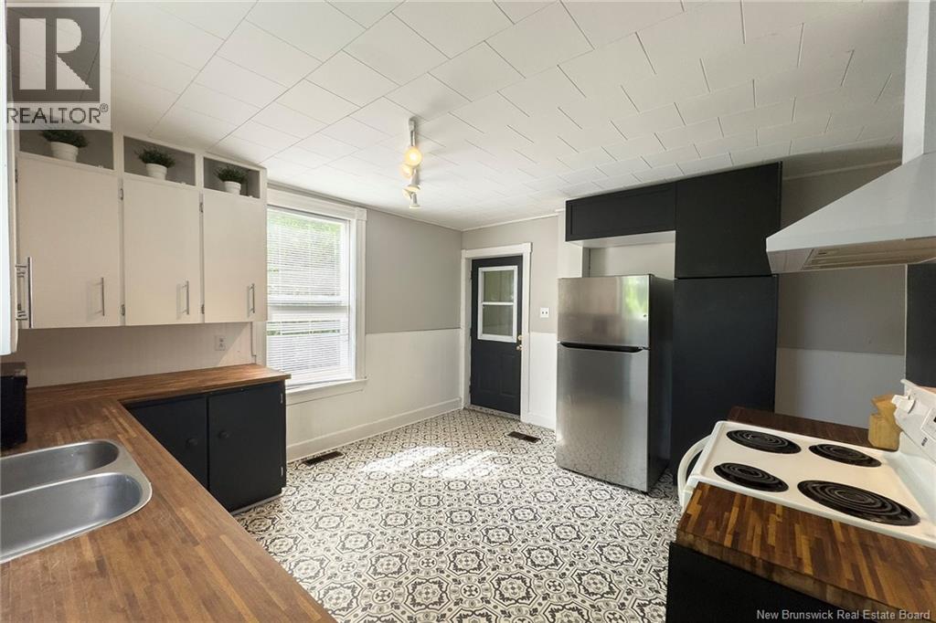 41 Charlotte Street, Sackville, New Brunswick  E4L 3T2 - Photo 5 - NB130793